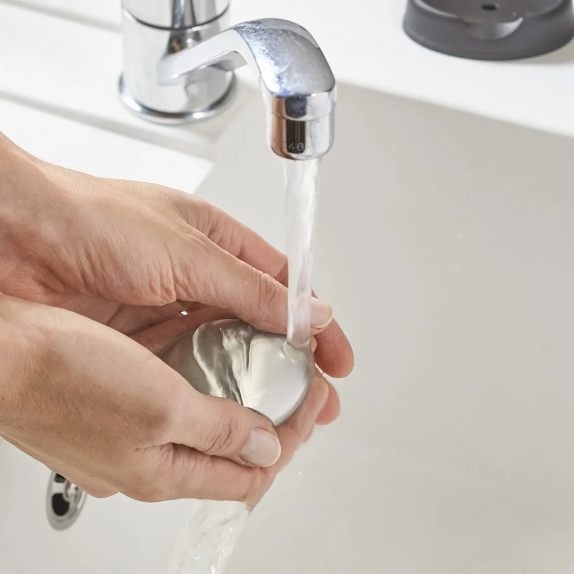 Sale Tempsl Savon anti odeurs avec support