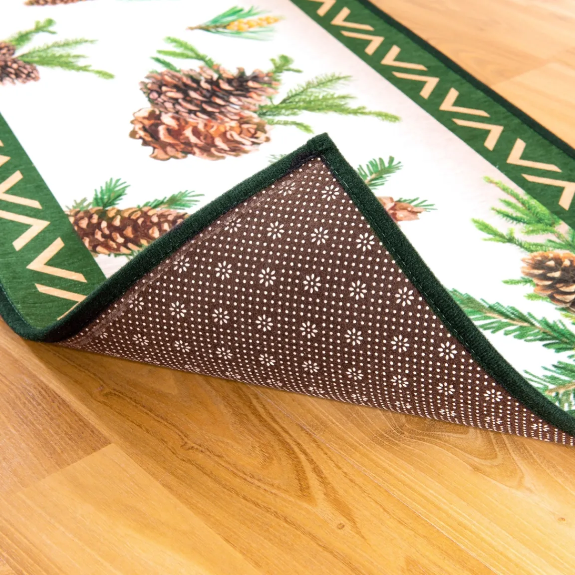 Clearance Tempsl Tapis pommes de pin